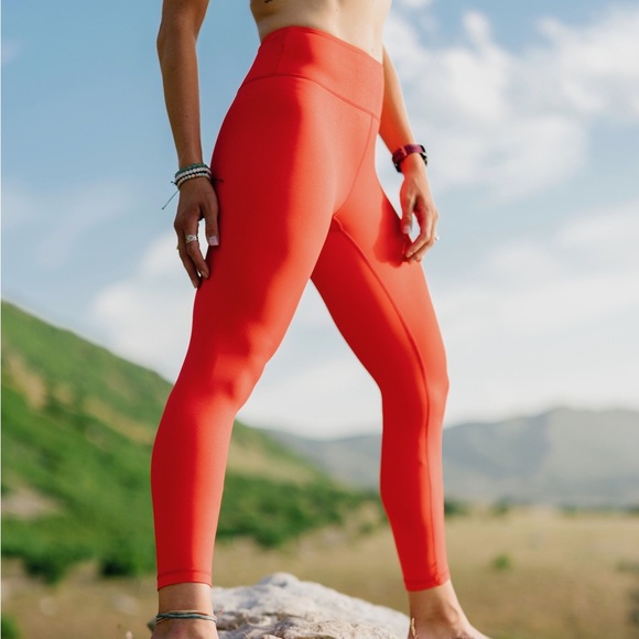 Zyia Light n Tight Leggings - Picture 14 of 14
